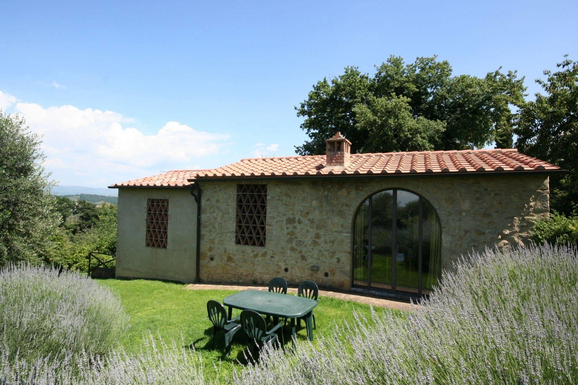 Podere Il Pino Poggibonsi Exterior photo